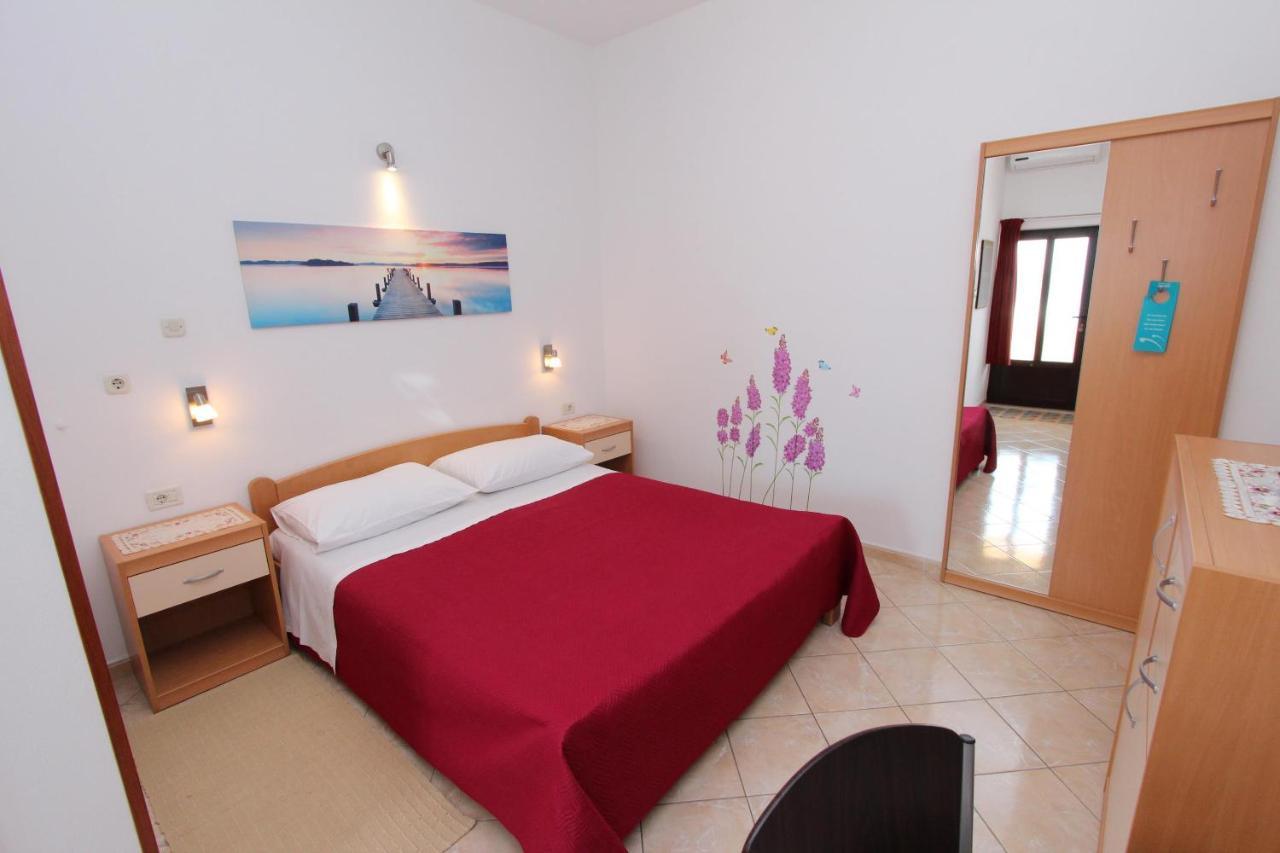 Room And Apartment Lea Rovinj Exteriör bild