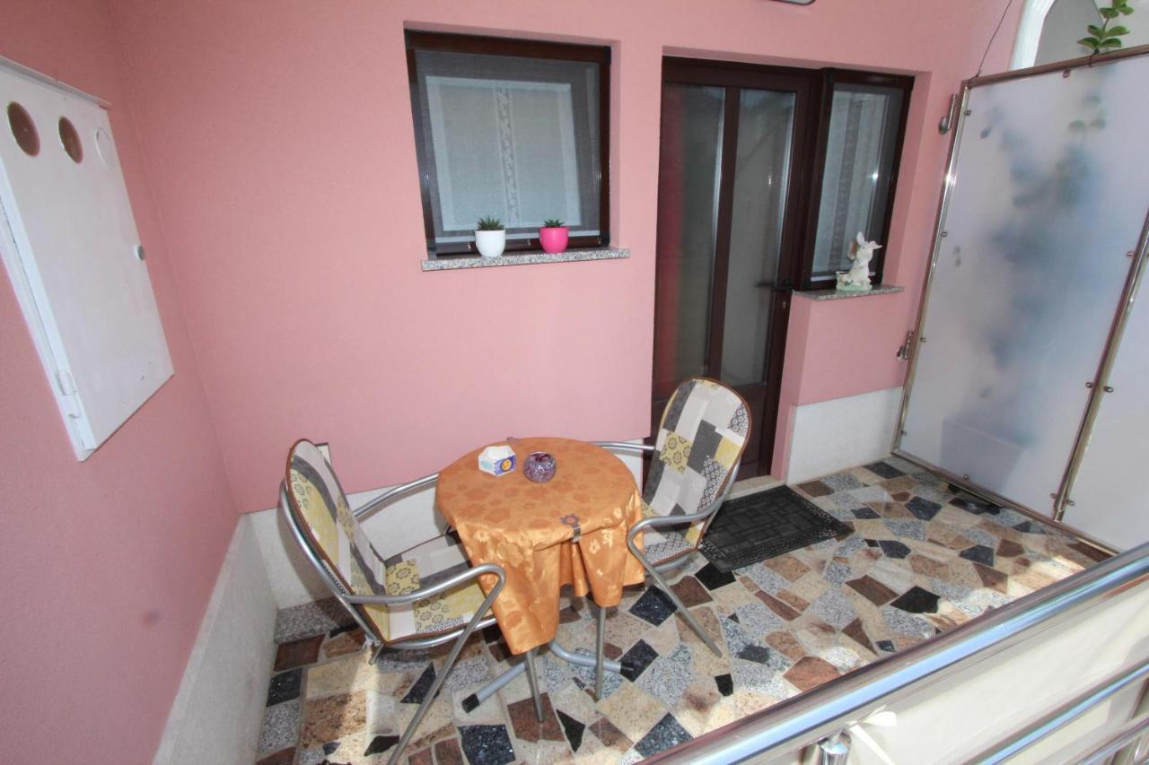 Room And Apartment Lea Rovinj Rum bild