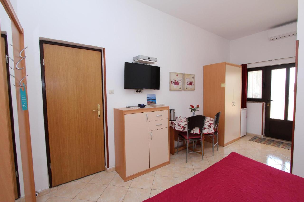 Room And Apartment Lea Rovinj Exteriör bild